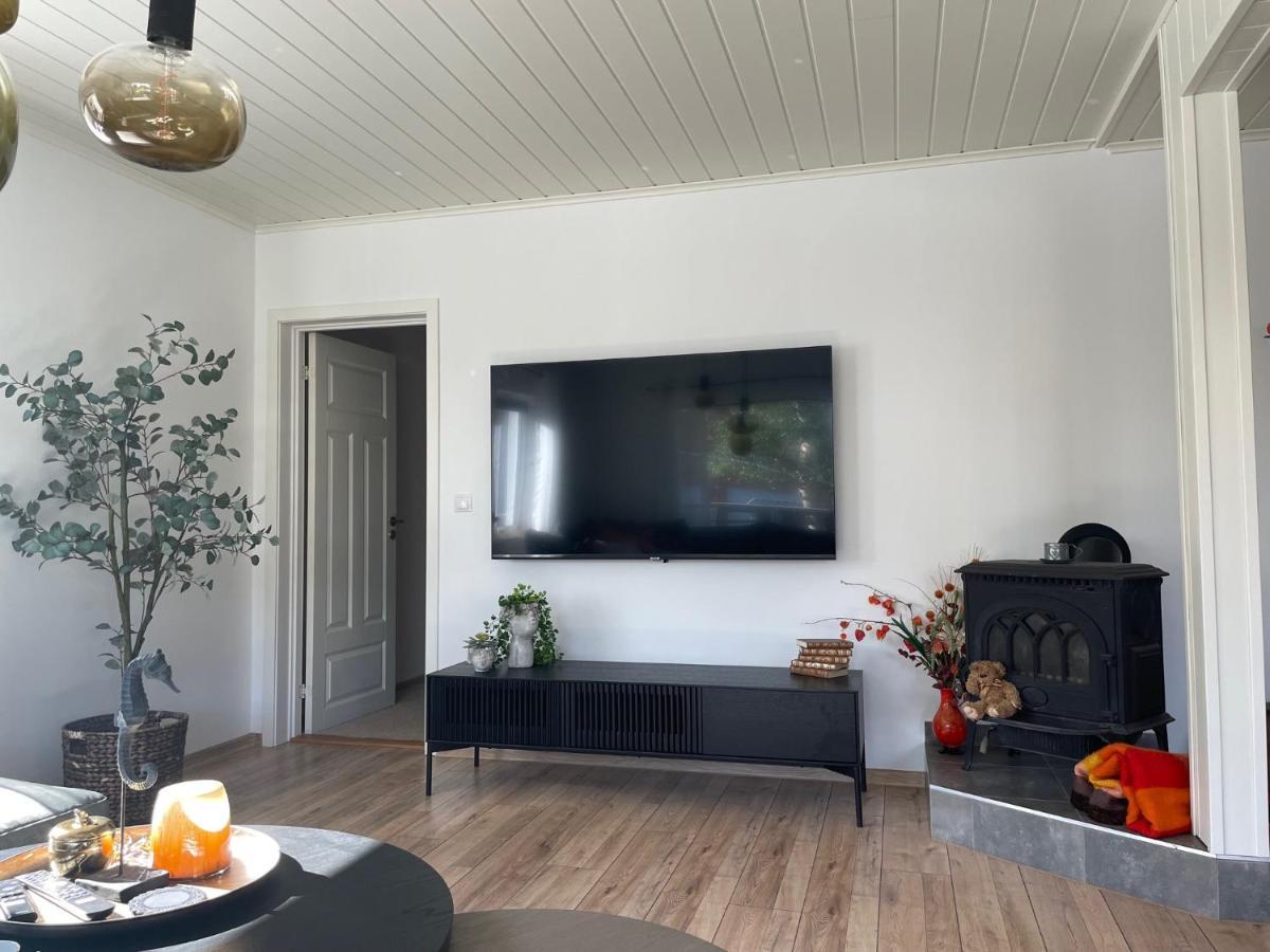 Sentralt Beliggende Moderne Leilighet Apartment Mosjoen Exterior photo